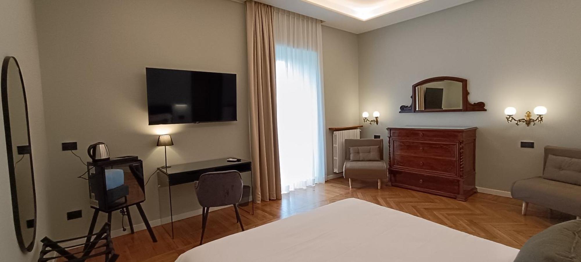Deluxe Spaccanapoli Ngoại thất bức ảnh